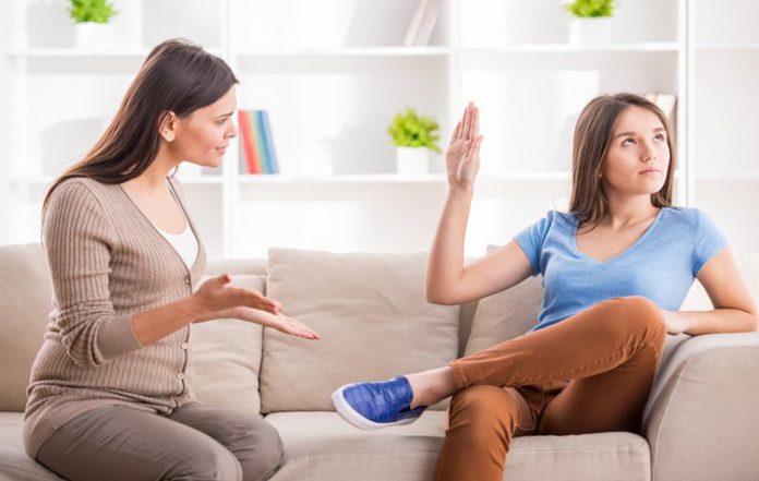 «Πρώτα βήματα στο Γυμνάσιο»: Ψυχοπαιδαγωγική συνάντηση για γονείς εφήβων στον Άλιμο