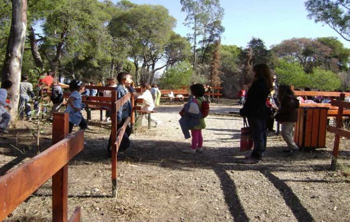 Καλλιθέα: Συνεχίζονται οι αιτήσεις για τη συμμετοχή στις κατασκηνώσεις