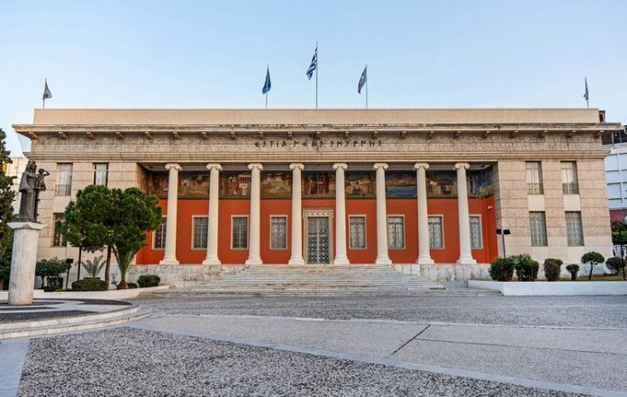 Ταξίδι στη μαγεία της ελληνικής μουσικής από την Εστία Νέας Σμύρνης