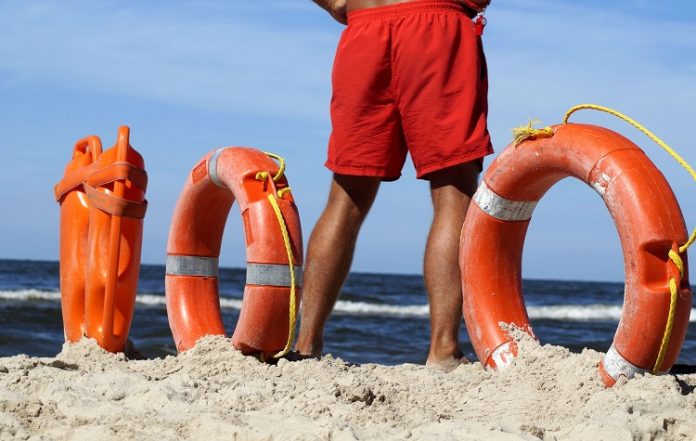 Γλυφάδα: «Φωτιά» στη Δημοτική Επιτροπή για τους ναυαγοσώστες
