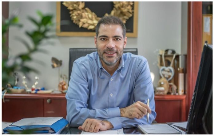 Άλιμος: Στη Δικαιοσύνη ο Κονδύλης για «δολοφονία χαρακτήρα»