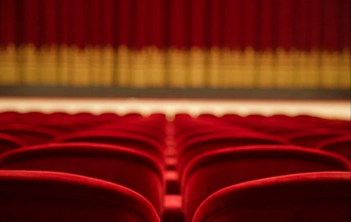 Δωρεάν θεατρική παράσταση «Ανύφαντη περγαμηνή στην τέμπλα κρεμασμένη»