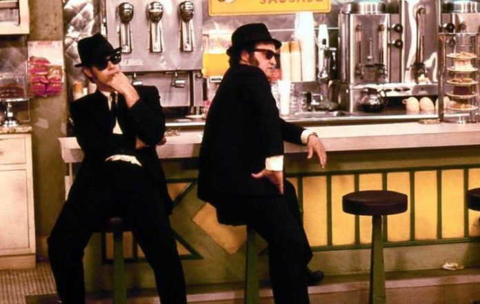 Κινηματογραφικές Βραδιές Βύρωνα: Δύο ατσίδες, ένα συγκρότημα και μια αποστολή σωτηρίας