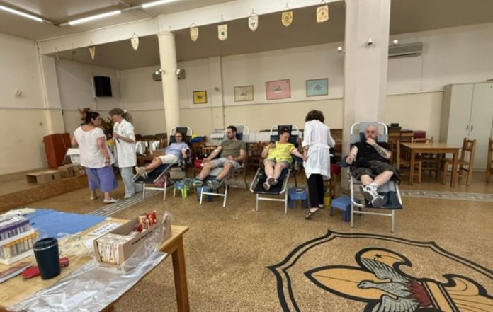 «Μια σταγόνα ανθρωπιάς»: Μαζική συμμετοχή στην αιμοδοσία στον Βύρωνα