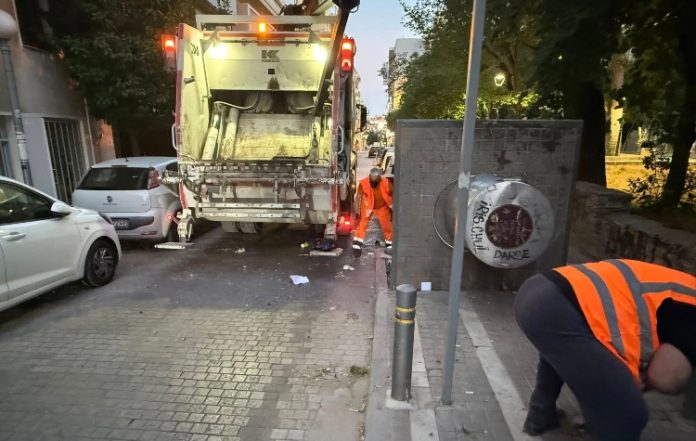 Πλατεία Δημαρχείου Δάφνης: Τρεις παρεμβάσεις καθαριότητας σε μία ημέρα