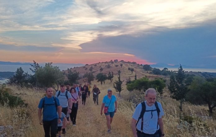 Νυχτερινή Πεζοπορία στον Νότιο Υμηττό