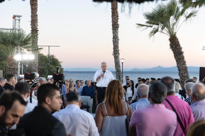 Πάνω από 3.000 πολίτες στην εκδήλωση Θεοδωρικάκου στον Νότιο Τομέα (Video)
