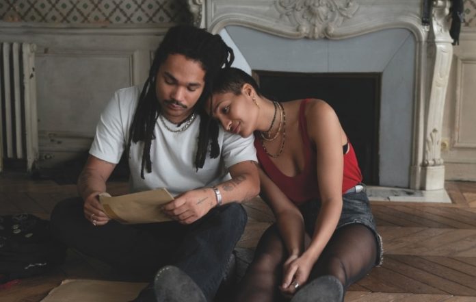 Cine Λαμπηδόνα: Προβολή του «Father Mother Sister Brother» του Jim Jarmusch