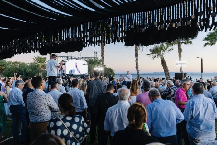 Πάνω από 3.000 πολίτες στην εκδήλωση Θεοδωρικάκου στον Νότιο Τομέα (Video)