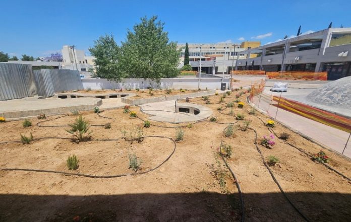Πολυτεχνειούπολη: Συνεχίζονται οι εργασίες ανάπλασης των εξωτερικών χώρων