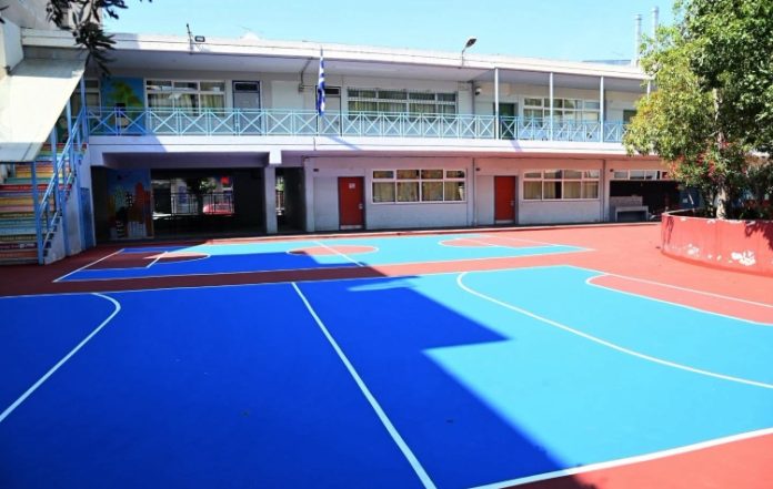 Πυρετώδεις προετοιμασίες στα σχολεία του Δήμου Μοσχάτου για τη νέα σχολική χρονιά
