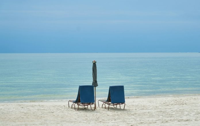 Δωρεάν θαλάσσια μπάνια για τα μέλη των ΚΑΠΗ Καισαριανής