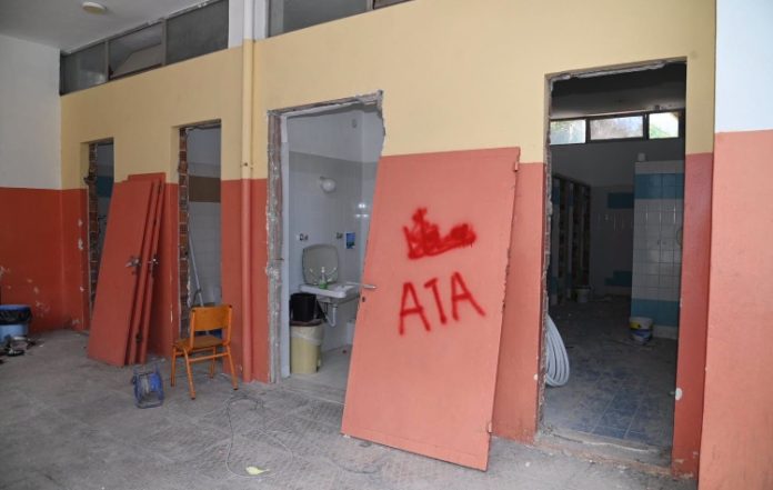 Ριζική ανακαίνιση των χώρων υγιεινής στο 3ο Δημοτικό Σχολείο Ταύρου