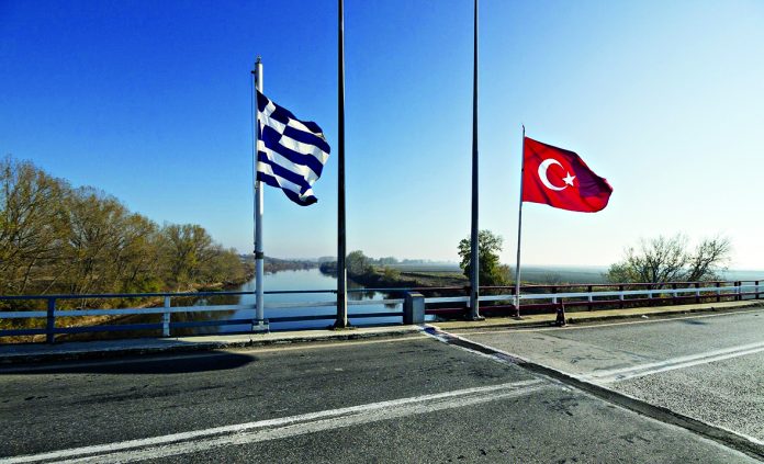 Με προσοχή δηλώνει η Αθήνα ότι παρακολουθεί τις εξελίξεις με την αναθέρμανση της σχέσης Τραμπ - Ερντογάν