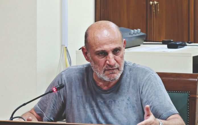 O αντιδήμαρχος Τεχνικών Υπηρεσιών και αναπληρωτής δημάρχου Σταύρος Αρμπιλιάς μιλά στις Νότιες Διαδρομές