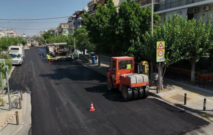 Προχωρούν τα έργα ασφαλτόστρωσης στον Δήμο Ελληνικού - Αργυρούπολης