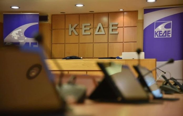 «Θεσμικό ατόπημα» καταγγέλλει η ΚΕΔΕ στο νομοσχέδιο του ΥΠΕΝ για ΕΥΔΑΠ – ΕΥΑΘ
