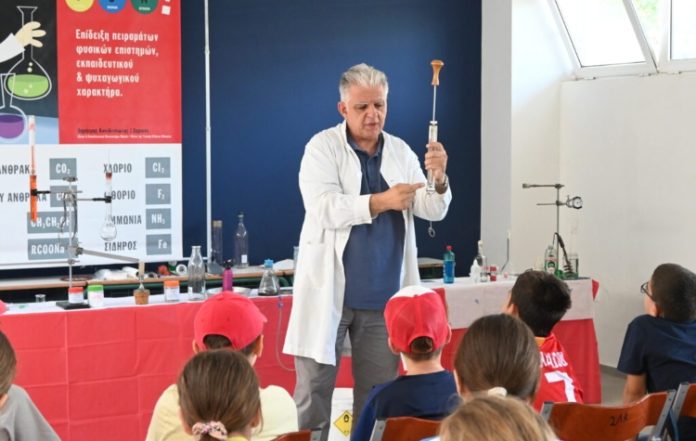 Το Summer Camp έφερε τη χημεία… στα παιδιά
