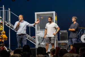 Γλυφάδα: Το παρών στην συναυλία του Akyla έδωσε και ο δήμαρχος