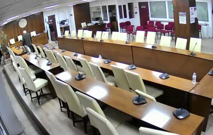 Νέα σύνθεση στο προεδρείο του Δημοτικού Συμβουλίου Βύρωνα