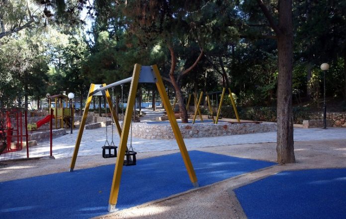 Καισαριανή: Απάντηση για τις παιδικές χαρές από τη δημοτική Aρχή
