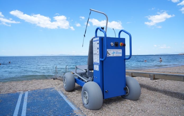 Πλήρως προσβάσιμες τέσσερις ελεύθερες παραλίες στον Δήμο 3Β