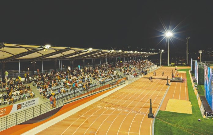 Βραδιές Μουντιάλ στο The Ellinikon Sports Park με τους επισκέπτες να παρακολουθούν από τις γιγαντοοθόνες