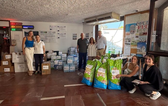 ΒΒΒ: Δύο φορτηγά με είδη πρώτης ανάγκης για τους πυρόπληκτους της Μάνδρας