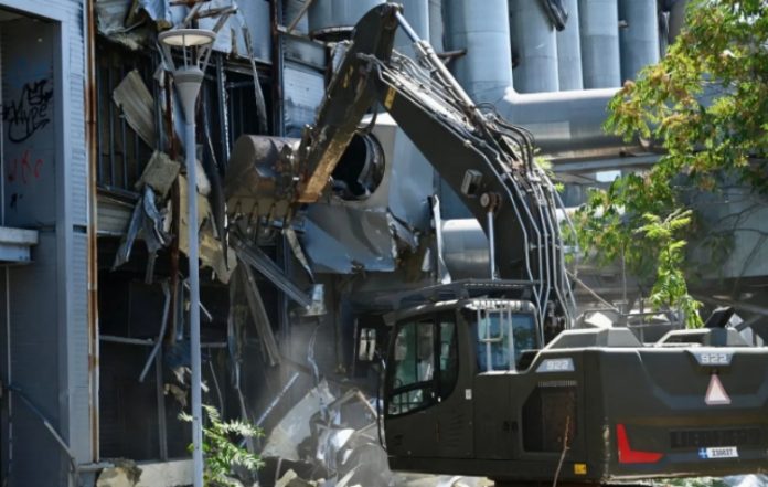 Κατεδαφίστηκε το κτήριο του Μπάντμιντον στο Γουδή