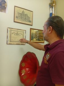 O Γιώργος Αβεζόγλου στις Νότιες Διαδρομές