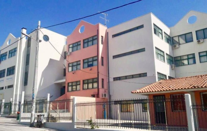 Ανακαλείται η συγχώνευση τμημάτων στο 5ο Γυμνάσιο Γλυφάδας