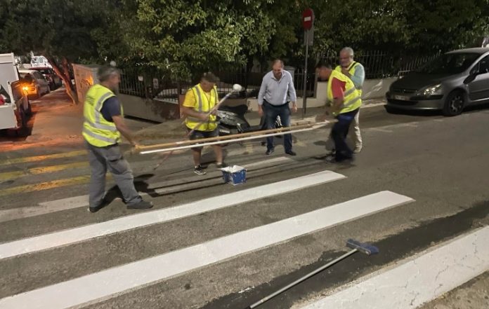 Βύρωνας: Διαγραμμίσεις έξω από σχολεία πριν το πρώτο κουδούνι