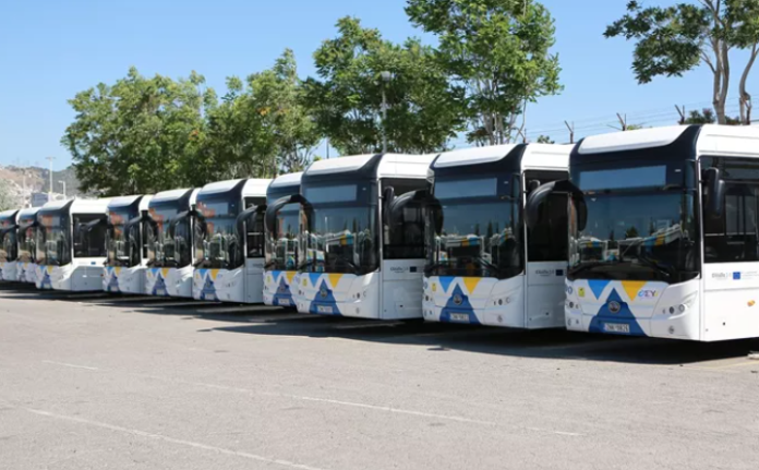 ΟΑΣΑ: Μειώθηκαν 13,6% οι χρόνοι αναμονής – Πέντε νέες πρότυπες γραμμές από την 1η Οκτωβρίου