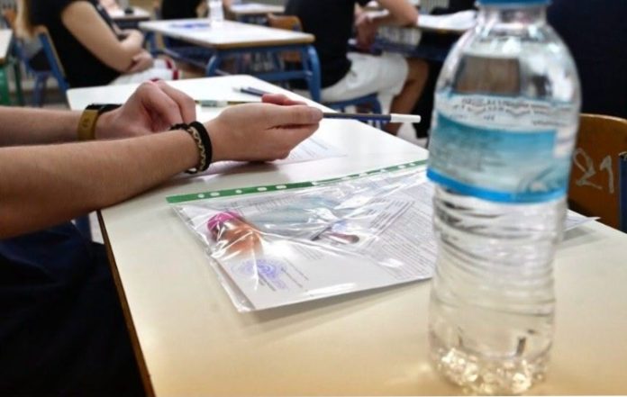 Ευκαιρία εισαγωγής στα ΑΕΙ για τους αποφοίτους των λυκείων της Γλυφάδας