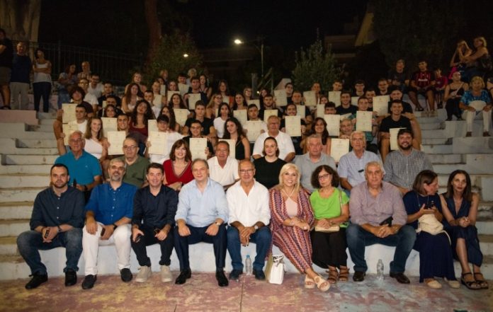 Οι επιτυχόντες στην Τριτοβάθμια Εκπαίδευση τιμήθηκαν στον Βύρωνα