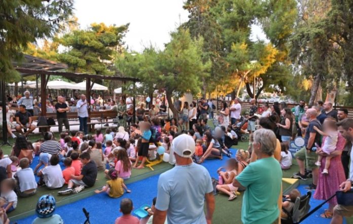 Ιστορίες κάτω από τα δέντρα στο Πάρκο Αφροδίτης