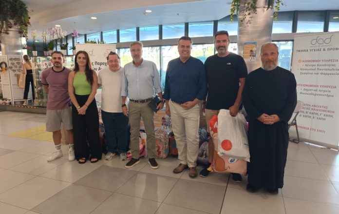 Άγιος Δημήτριος: Οι πολίτες γέμισαν μια «τσάντα» αλληλεγγύης