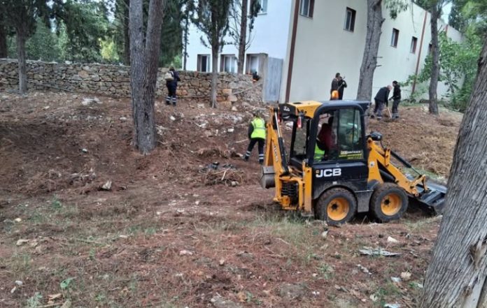 Καθαρισμός στο ρέμα της Καισαριανής, σε αναμονή τα αντιπλημμυρικά έργα