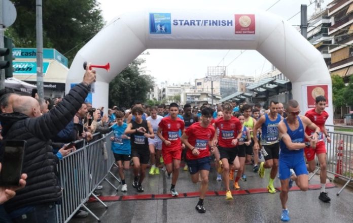 Historical Run 2026: Περίπου 3.000 δρομείς έτρεξαν στη Νέα Σμύρνη υπό βροχή
