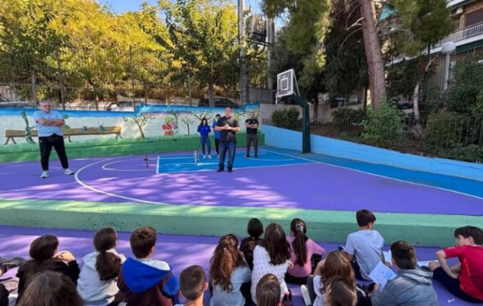 Ο Πύρρος Δήμας στο 5ο Δημοτικό Σχολείο Δάφνης