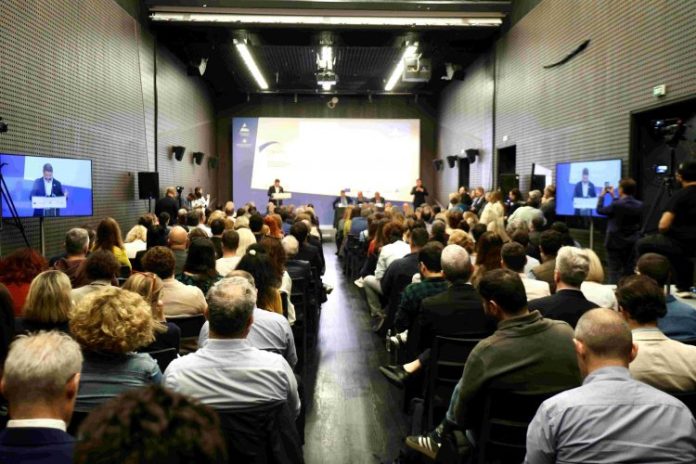 «Γέφυρες Καινοτομίας»: Νέα χρηματοδότηση 17 εκατ. ευρώ για συνεργασίες επιχειρήσεων και ερευνητικών φορέων