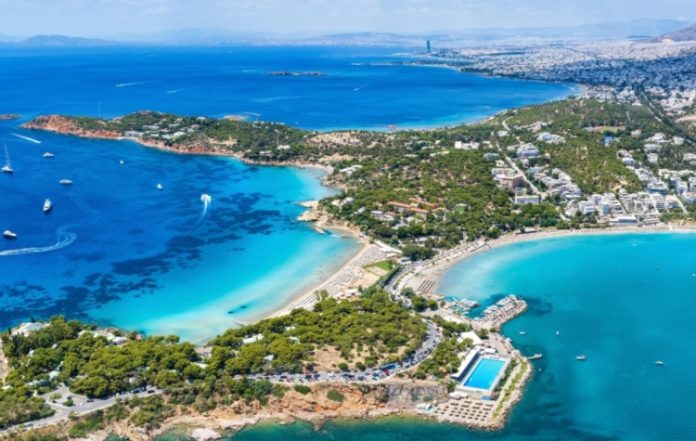 «Όχι» οκτώ παραλιακών Δήμων στη ρύθμιση για τα καταστήματα της ΕΤΑΔ