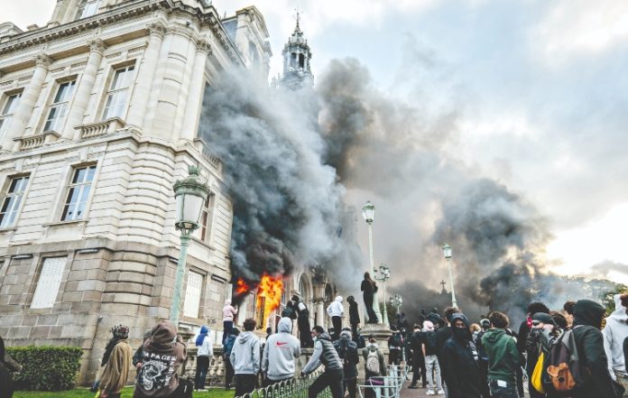 Ευρώπη: «Έκρηξη» στους δρόμους