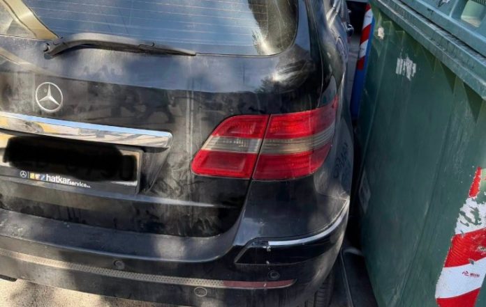 «Φωτιά» τα πρόστιμα για τη στάθμευση μπροστά σε κάδους στου Ζωγράφου