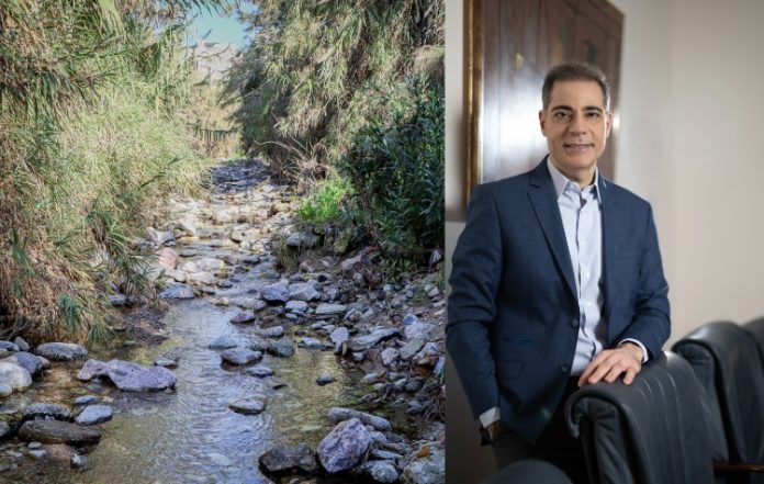 Ανδρέας Κονδύλης για Πικροδάφνη: «Δεν νοείται ανάπτυξη με λύματα στα ρέματα»