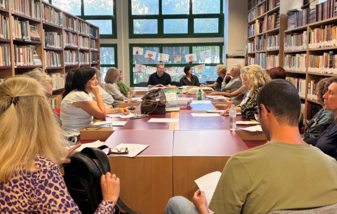 Εκκίνηση για τις πολιτιστικές ομάδες της Δημοτικής Βιβλιοθήκης Γλυφάδας